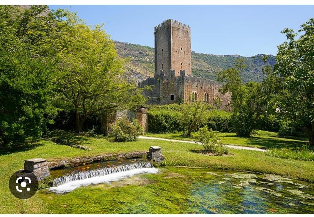 La Casa Del Borgo-Intero Appartamento Latina Extérieur photo